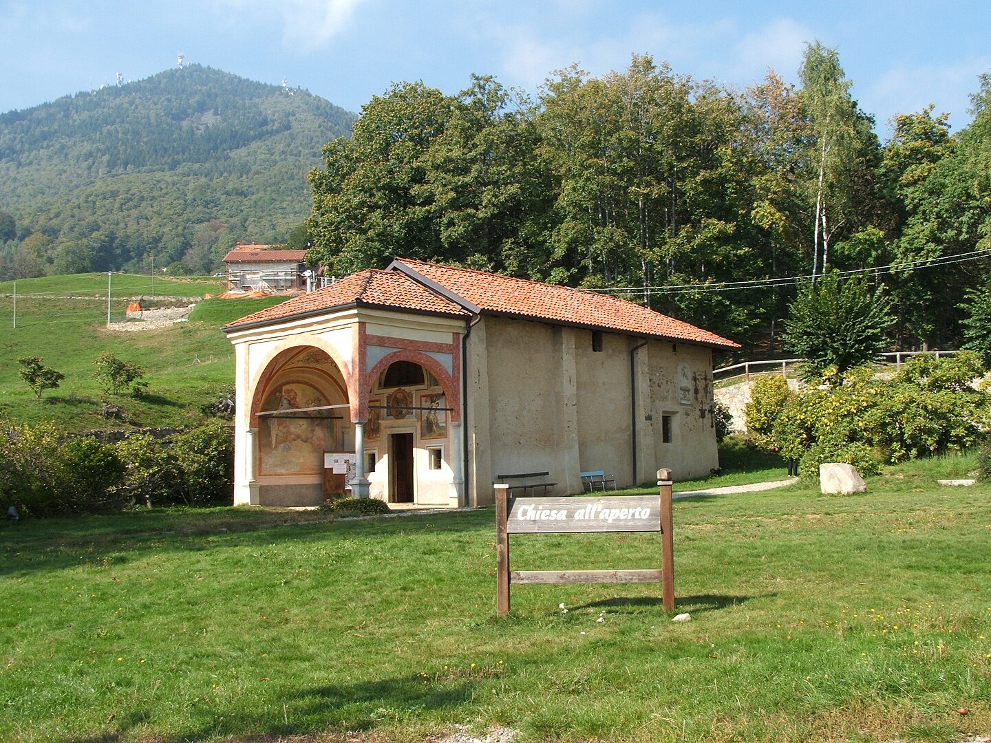 Piemonte, trekking per santuari: la Brughiera e San Giovanni d’Andorno