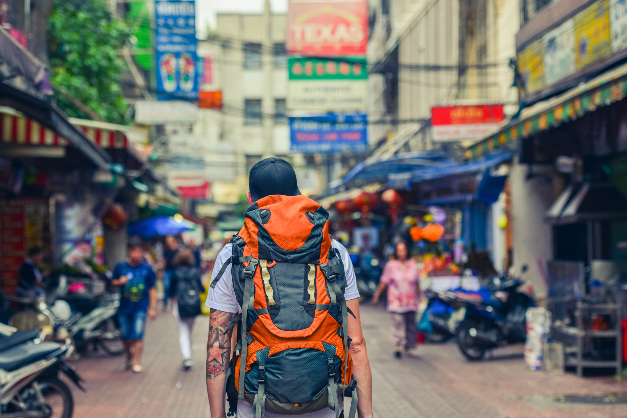 10 consigli per viaggiare solo con lo zaino!