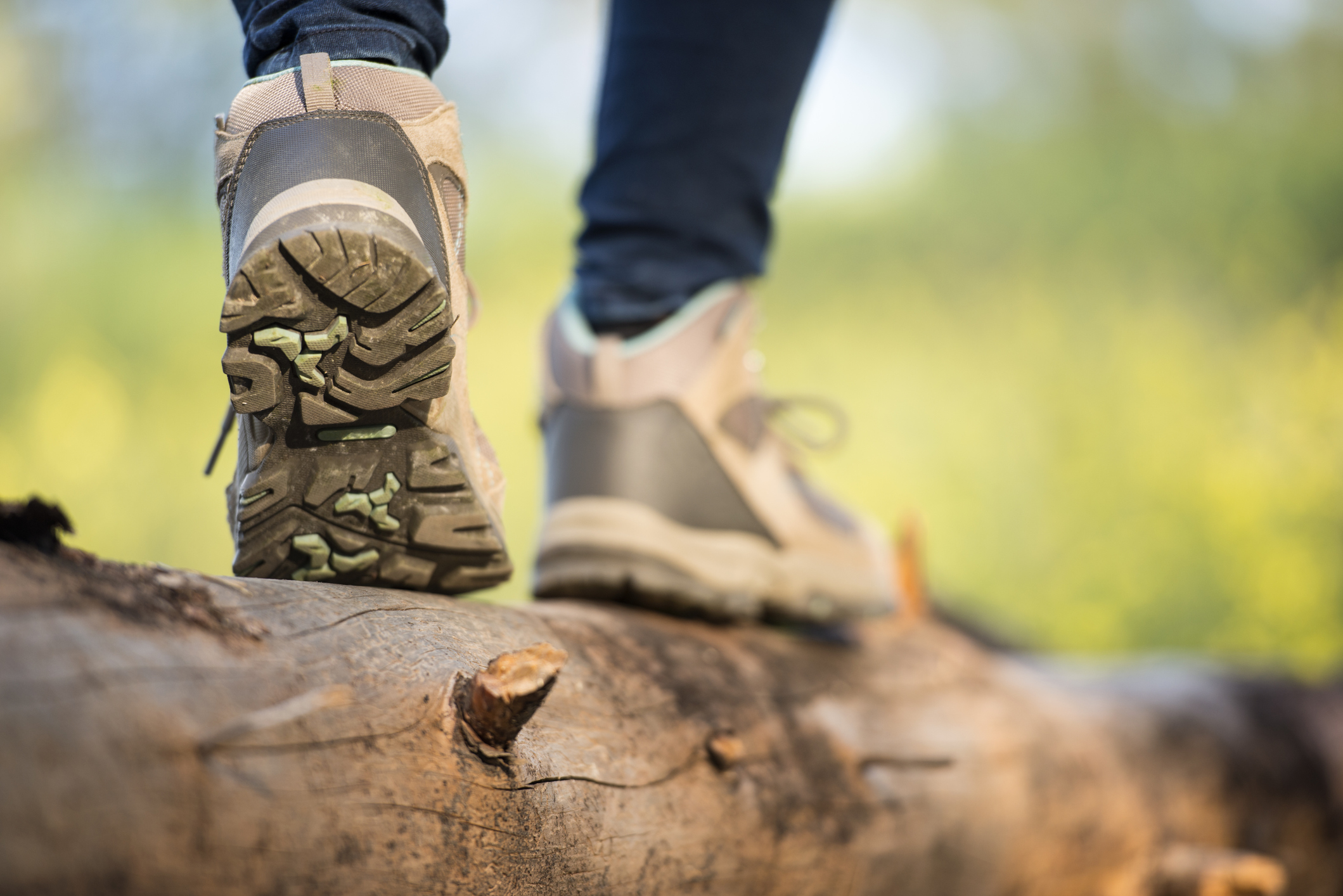 Come scegliere le scarpe da trekking per andare in montagna - Montagna di  Viaggi