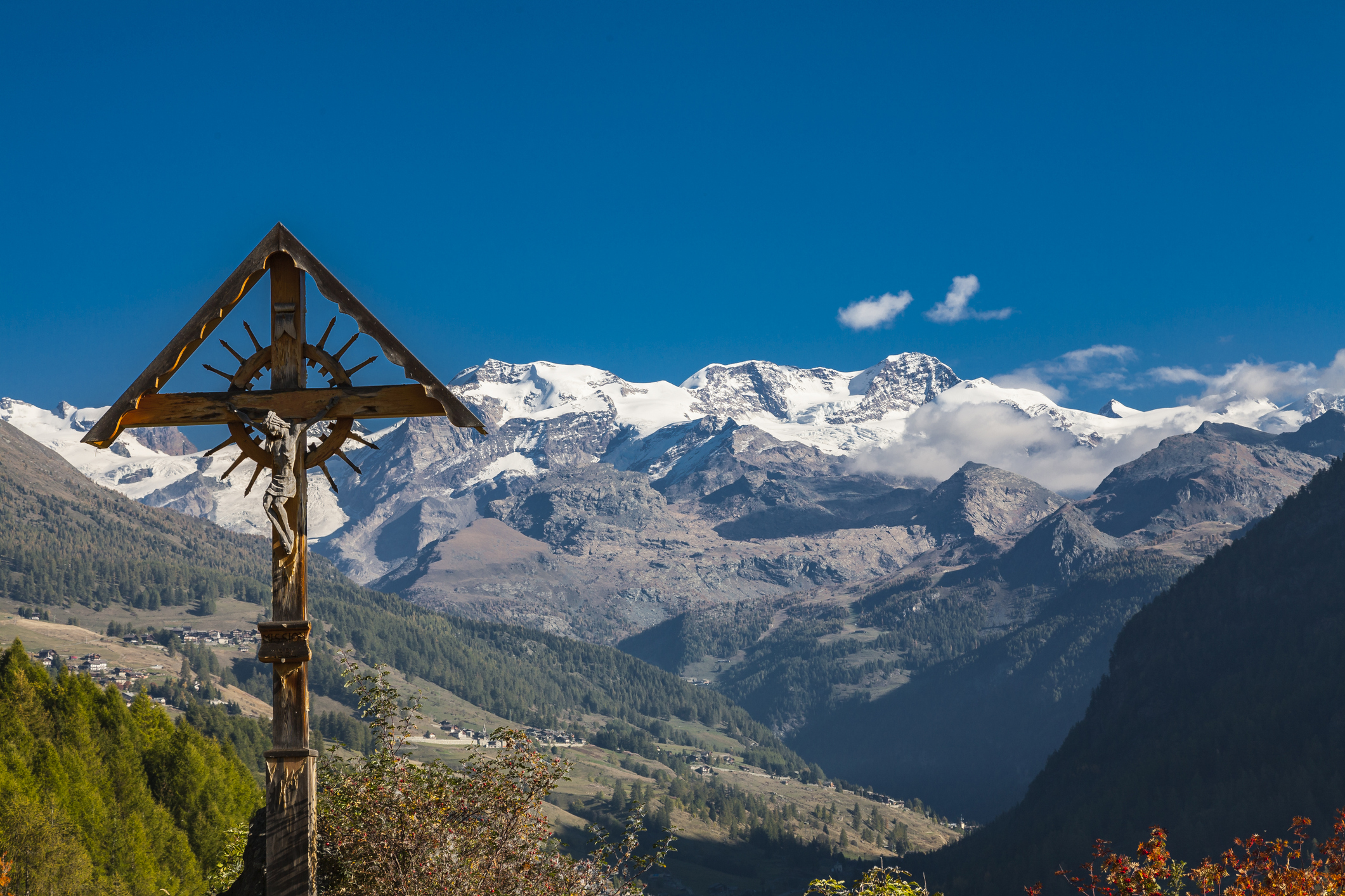 Val d'Aosta, Val D’Ayas: lo spettacolo del Rosa a inizio autunno